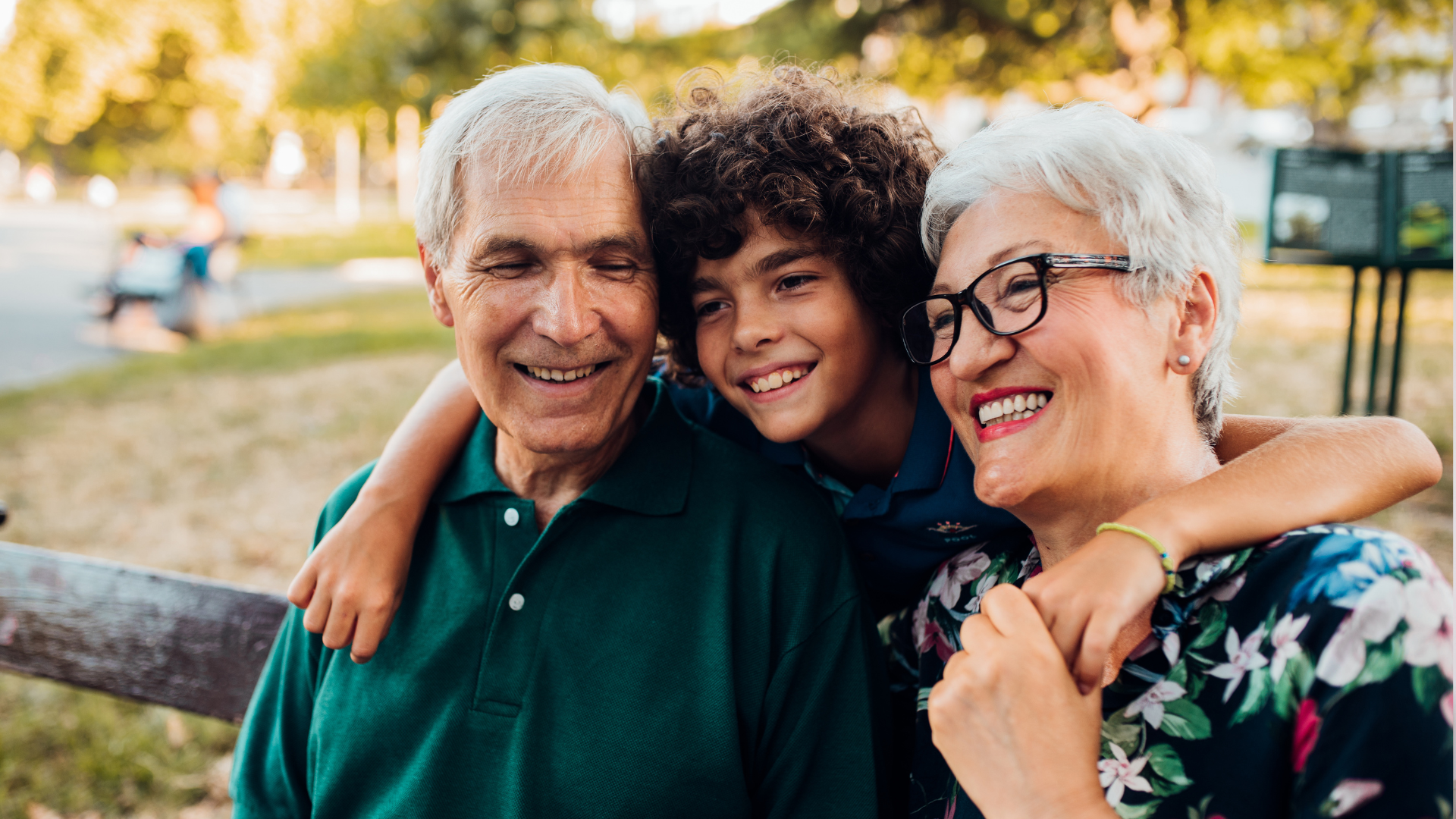 2 grandchild with his grandparents