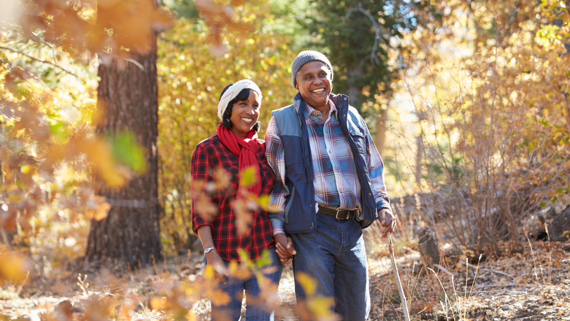 blog (4) old couple walking in the fall